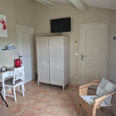 Mas Clement - Chambre Et Table D'Hotes L'Isle-sur-la-Sorgue Bagian luar foto