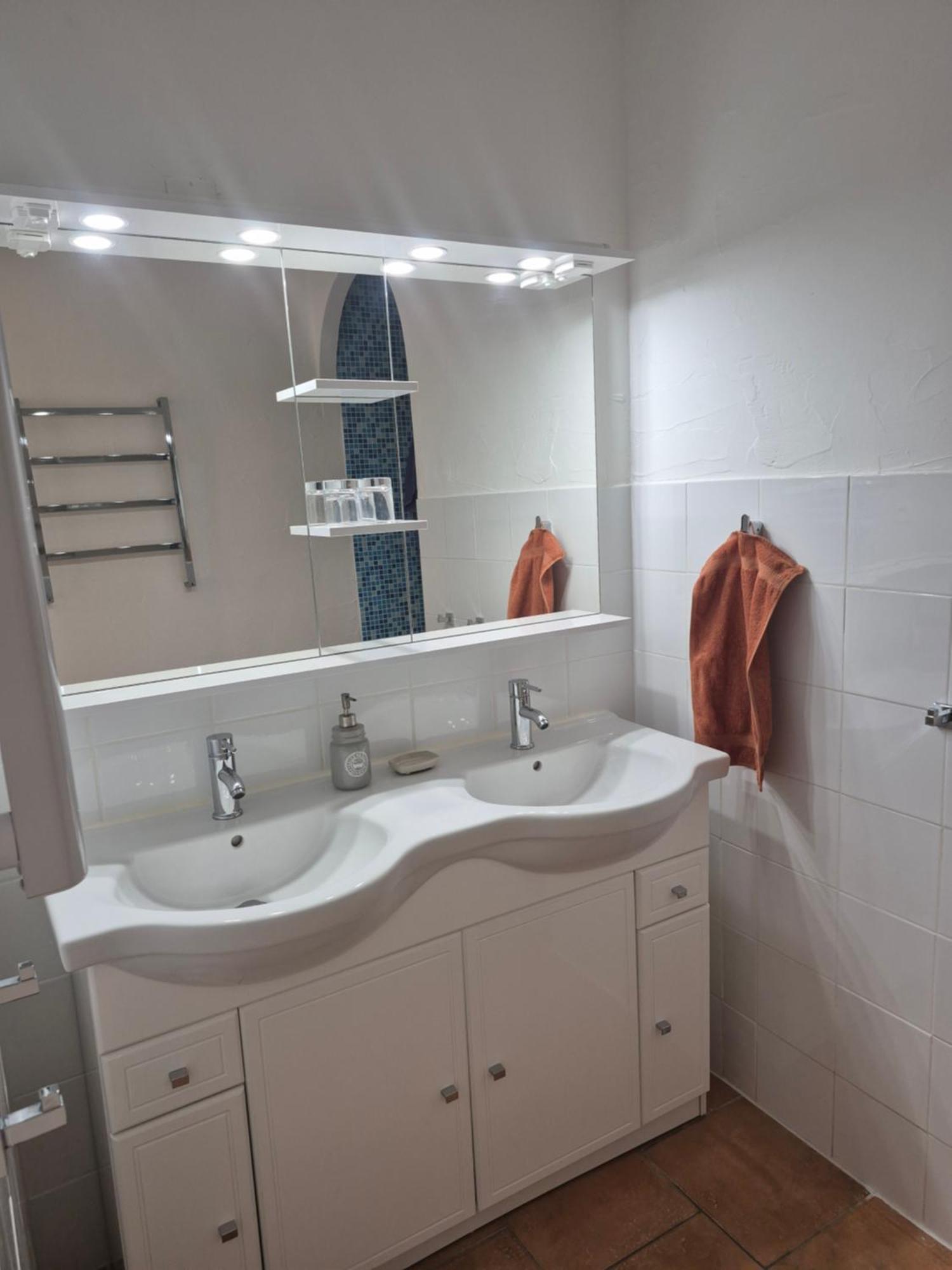 Mas Clement - Chambre Et Table D'Hotes L'Isle-sur-la-Sorgue Bagian luar foto